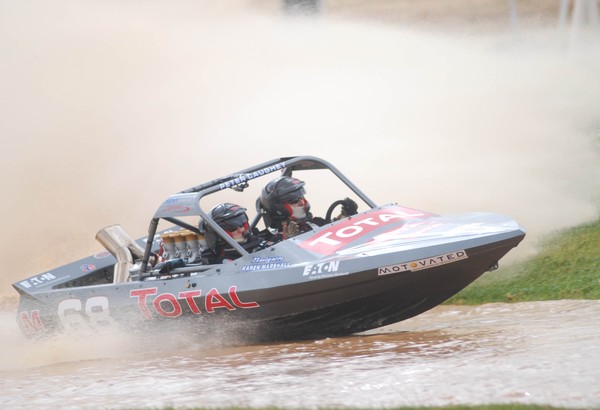 Rangiora jet sprint driver Peter Caughey and navigator Karen Marshall of Christchurch have successfully defended their world ranking by winning the 2009 UIM World Jetsprint championship, held over two rounds in Australia